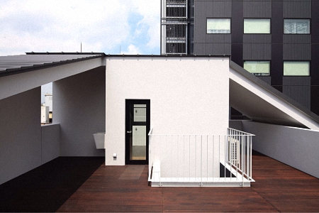 Koosen Tera exterior